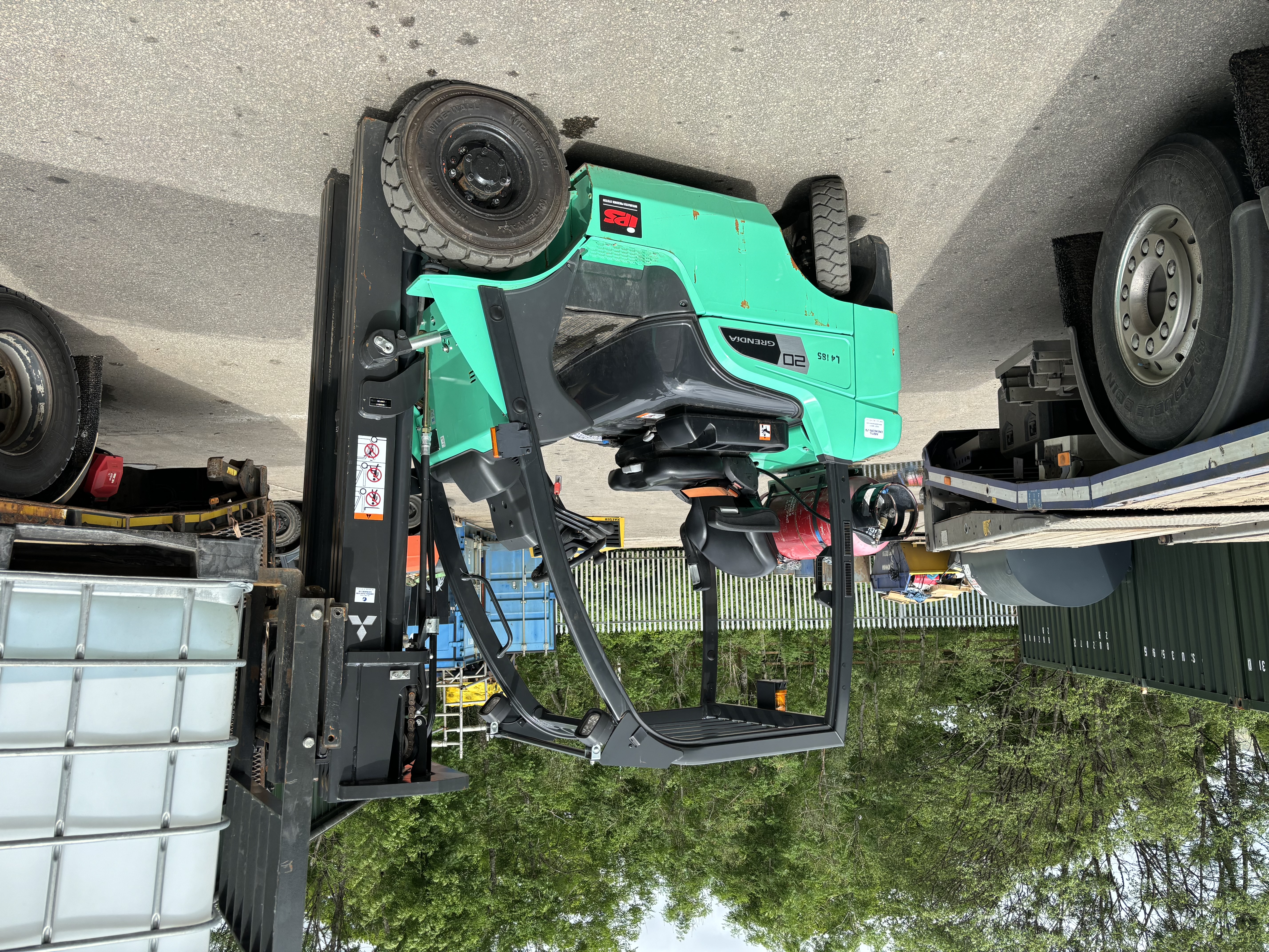 Mitsubishi Grendia 2021